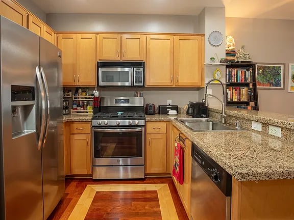 450 J St #7091