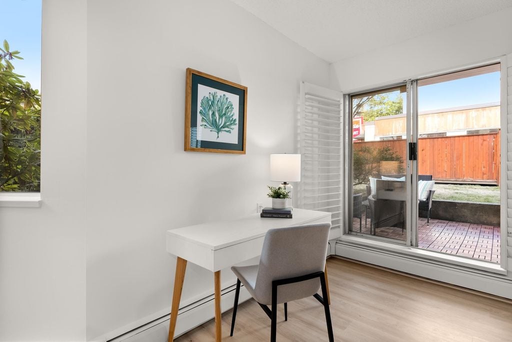 1550 Chesterfield Ave, #107