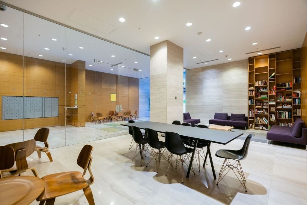 728 W 8th Ave, #502