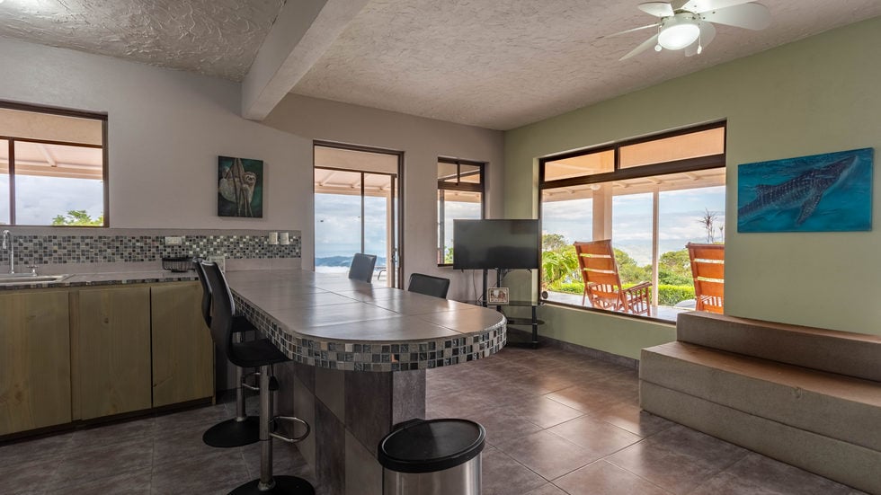 Reduced! Tinamastes Home with Panoramic Ocean and Mountain Views