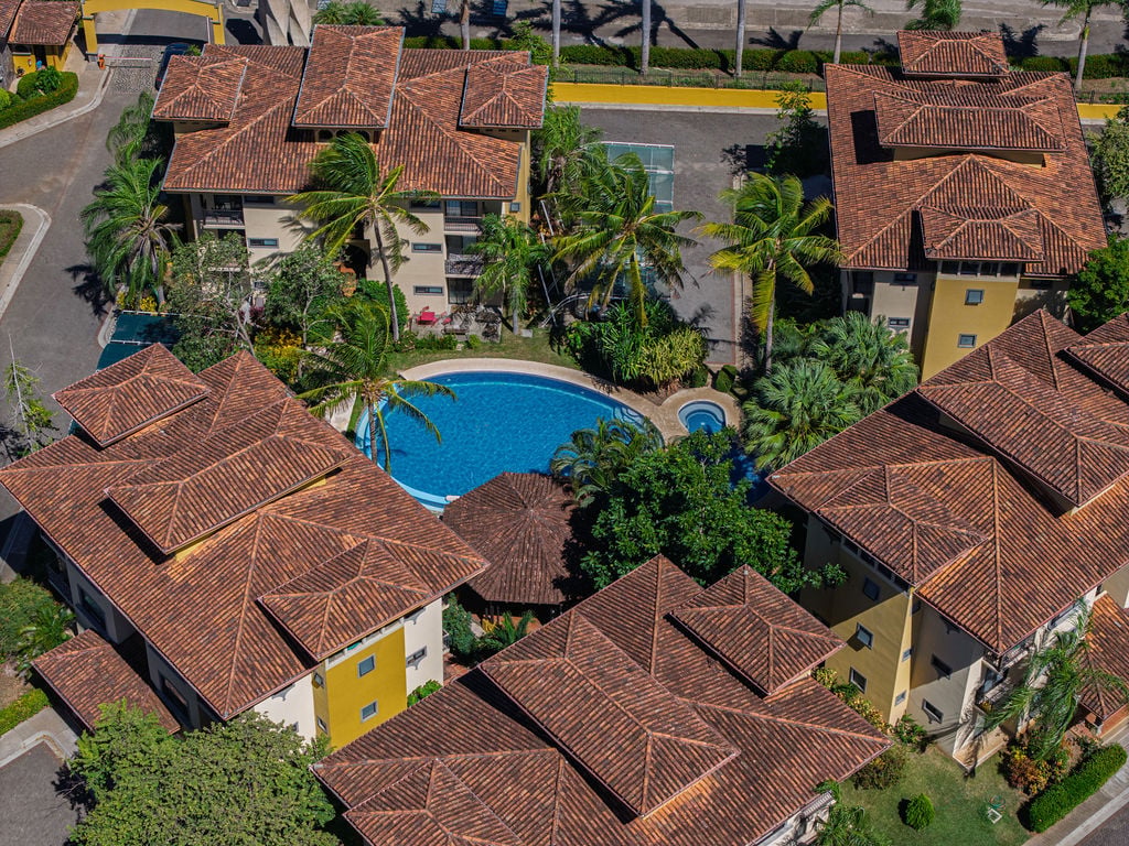 The Oaks #21 | Top-Floor, Turnkey Condo Minutes from Tamarindo
