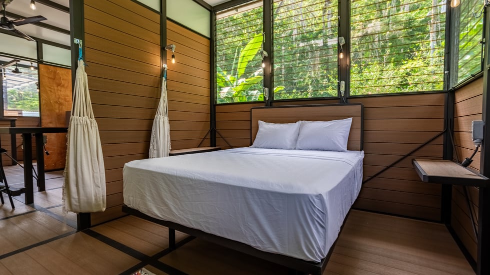 Riverfront Surf House in Playa Dominical Walk to the Beach