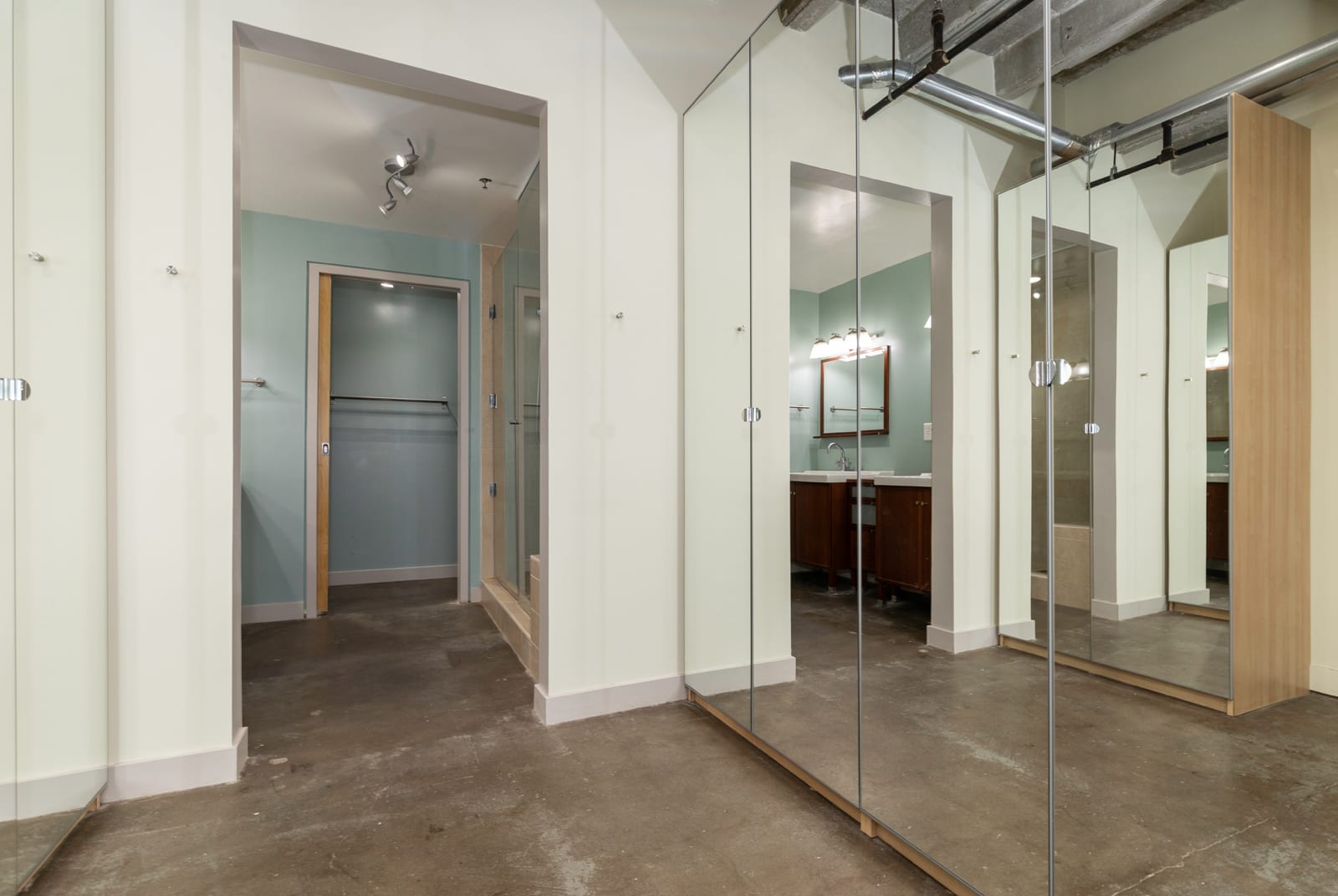 112 11th Street 302