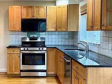 37 Linden St #17