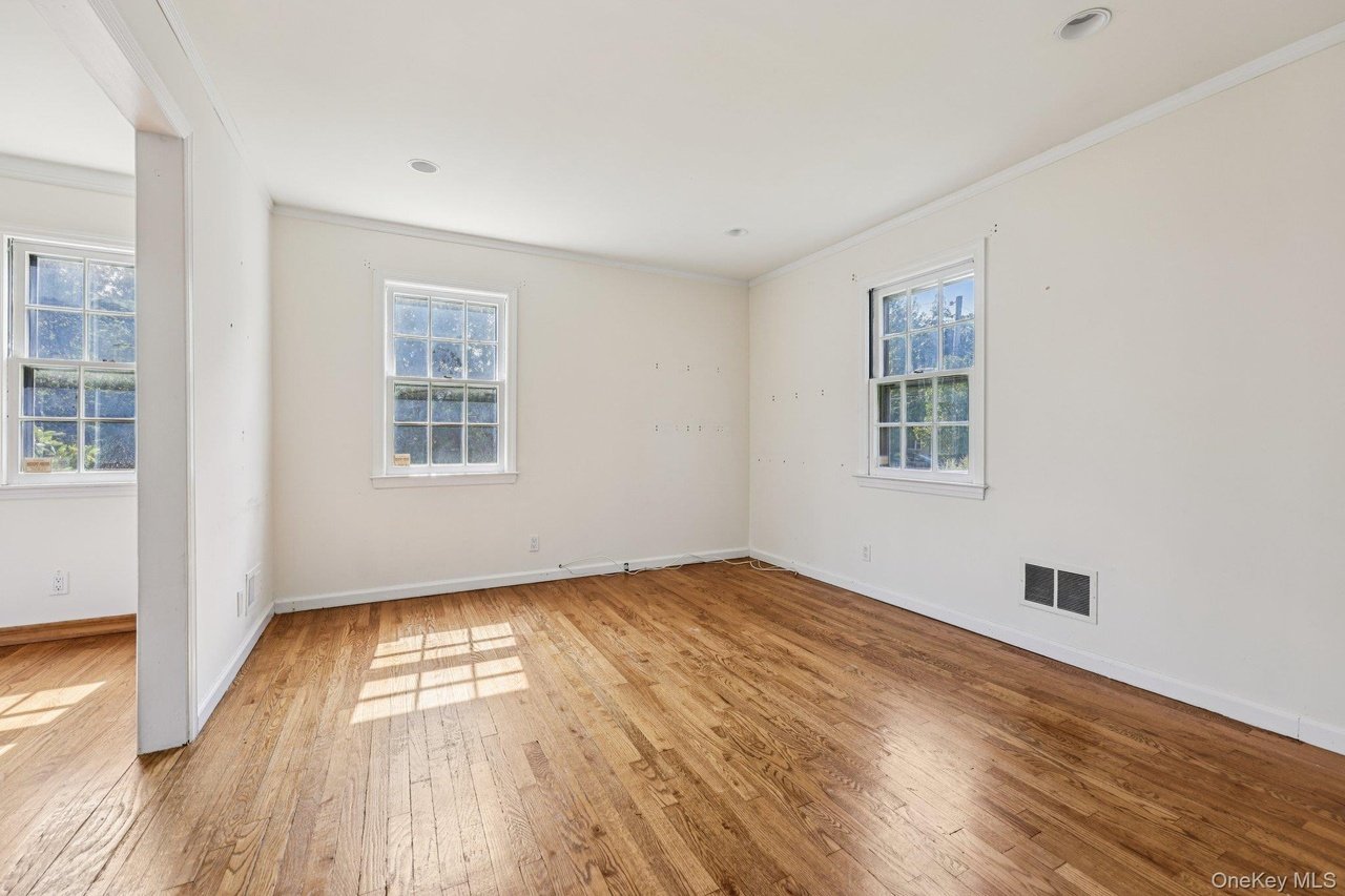 102 Grand Blvd