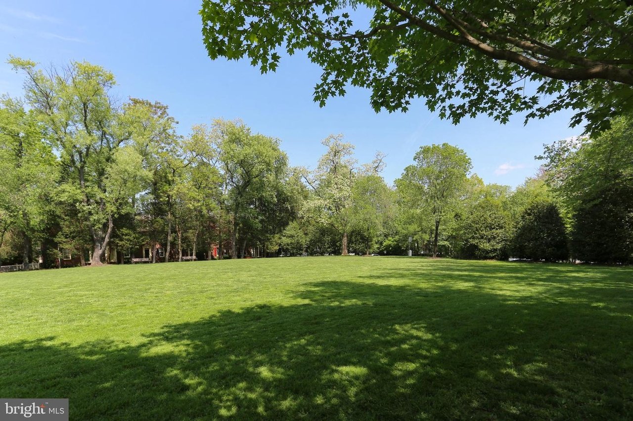 473 Tschiffely Square Rd