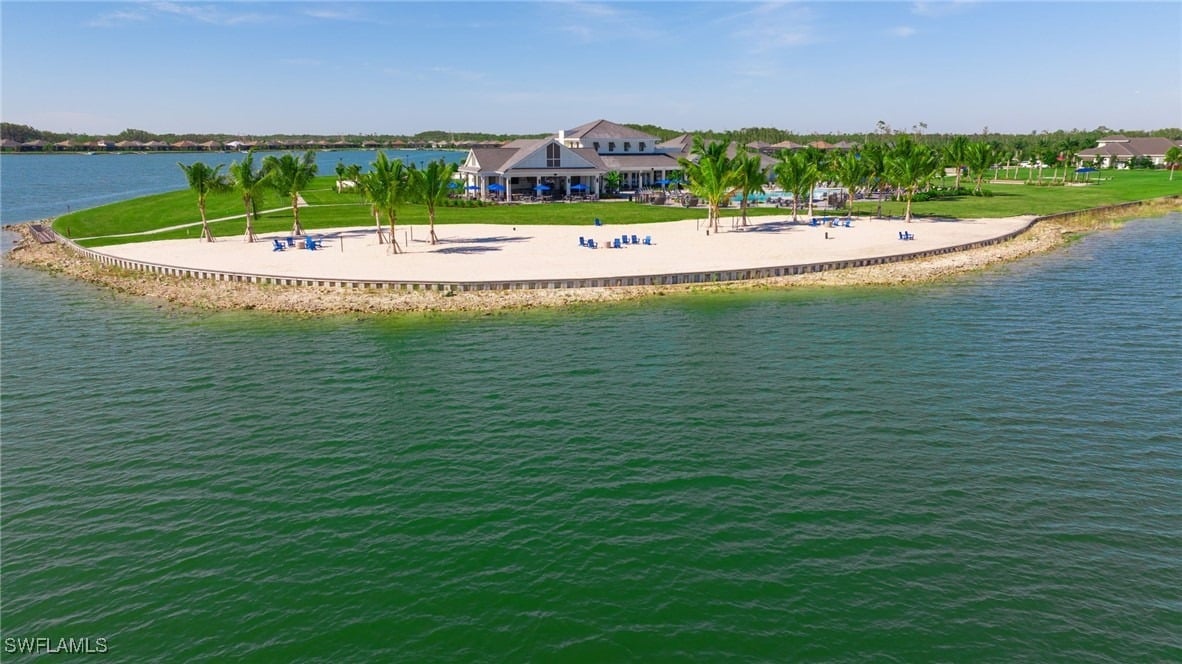 13761 Blue Bay Cir
