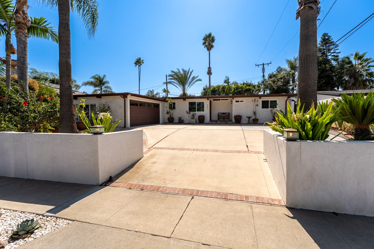 327 Santa Isabel
