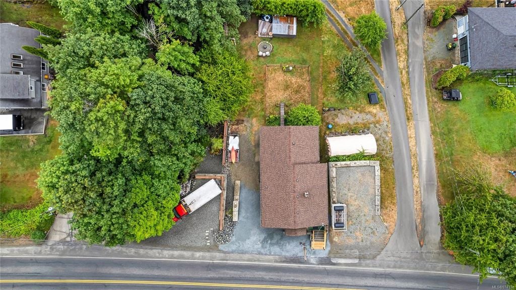 10190 Youbou Rd