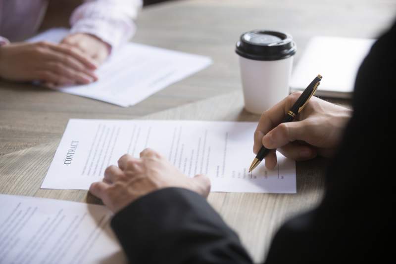 🏡 Builder Contracts vs. TREC Contracts: Major Differences (Texas Guide)