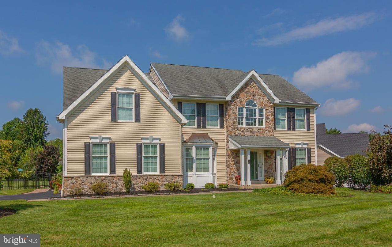 600 Misty Hollow Dr