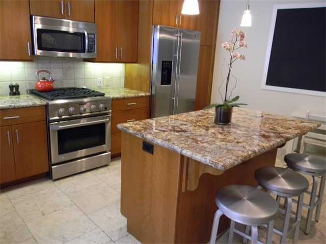 2663 Ocean Front Walk 