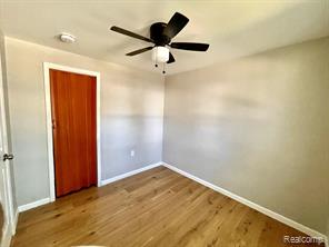 1228 E JARVIS Avenue, Hazel Park 48030