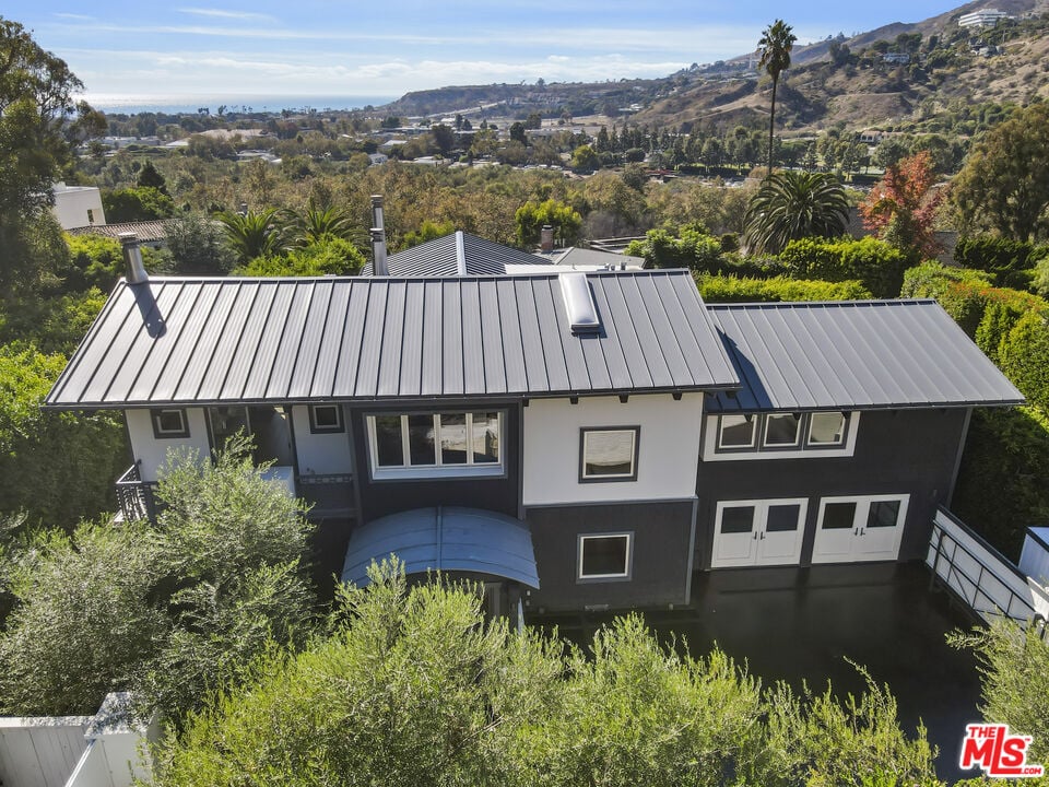 Solis Vista, Serra Rd, 90265