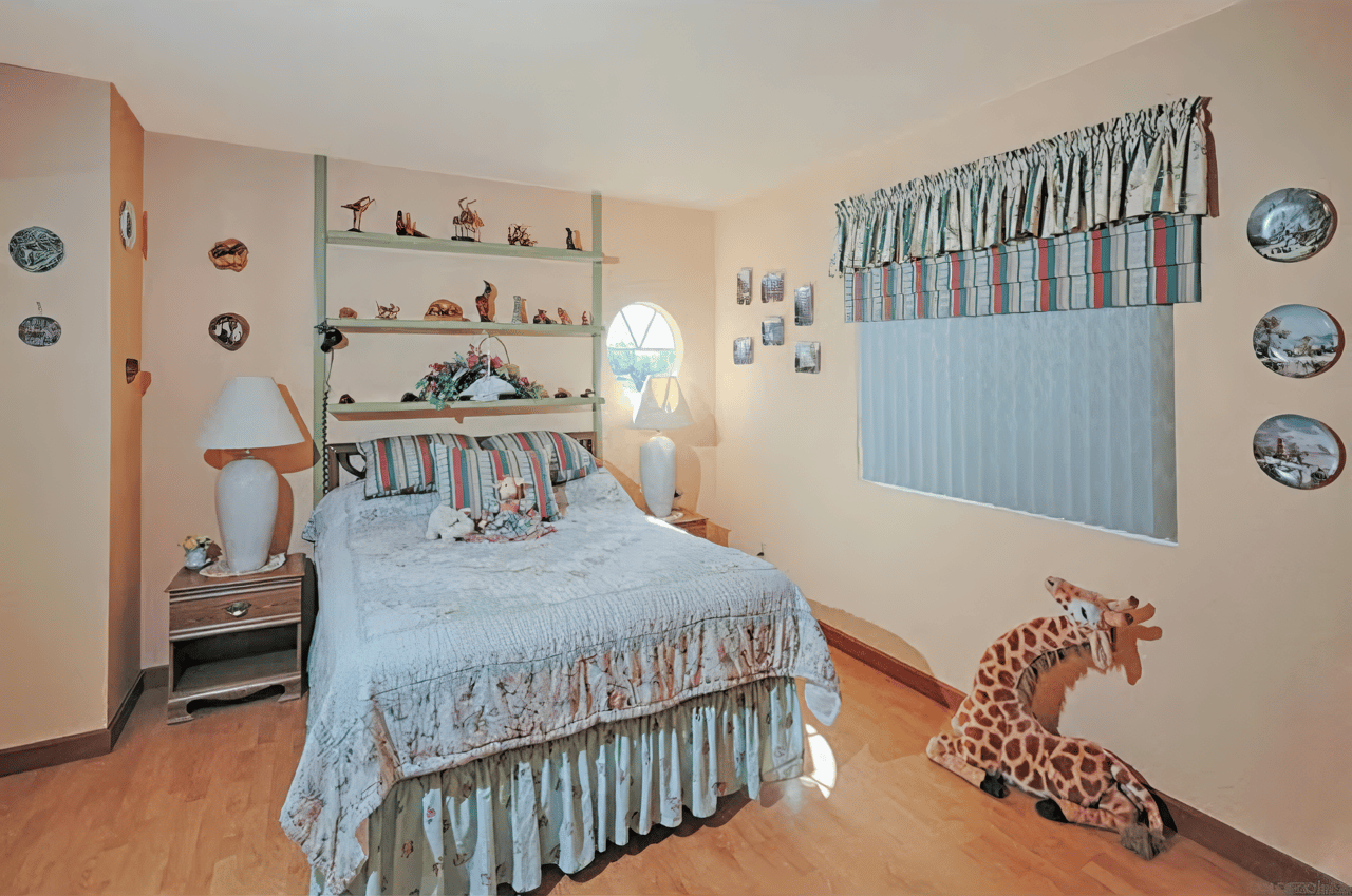 1539 Mallorca Dr, Vista, CA 92081 - Single Family - Real Estate - For Sale