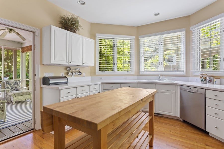 Charming Forest Beach Cottage Home 