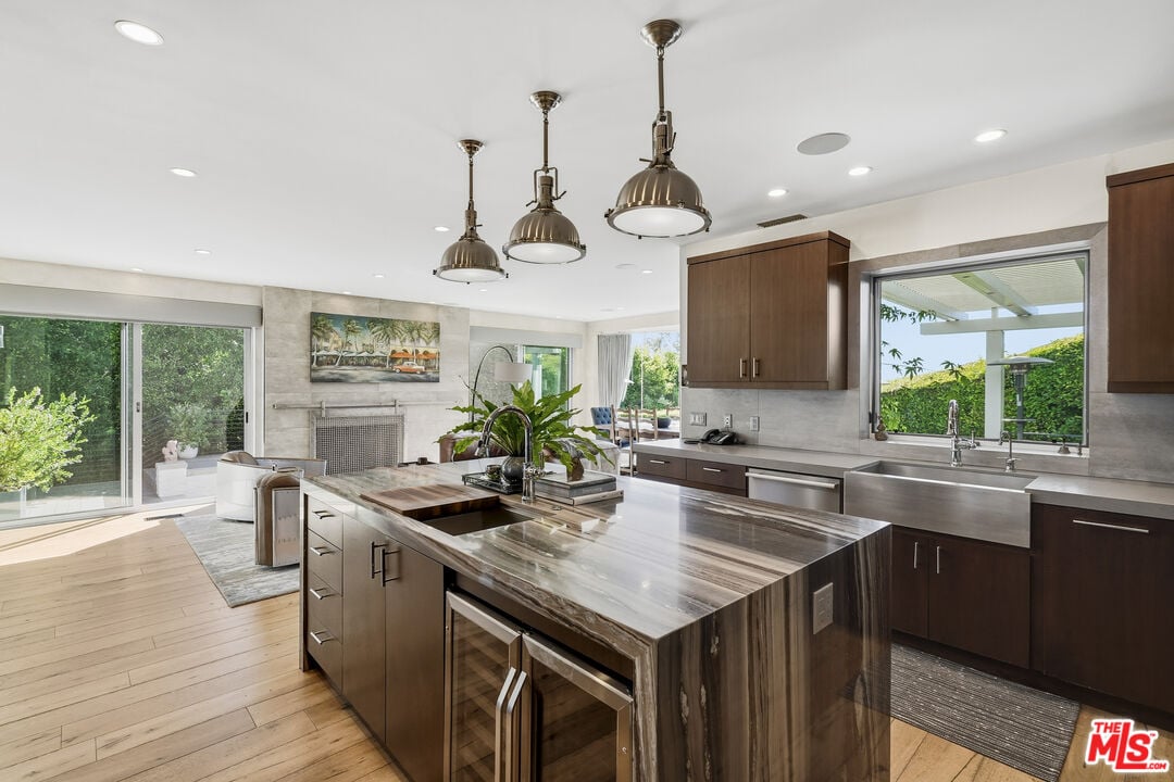 Solis Vista, Serra Rd, 90265