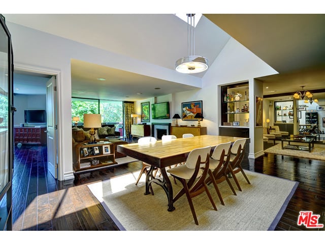 851 N Kings Rd #303