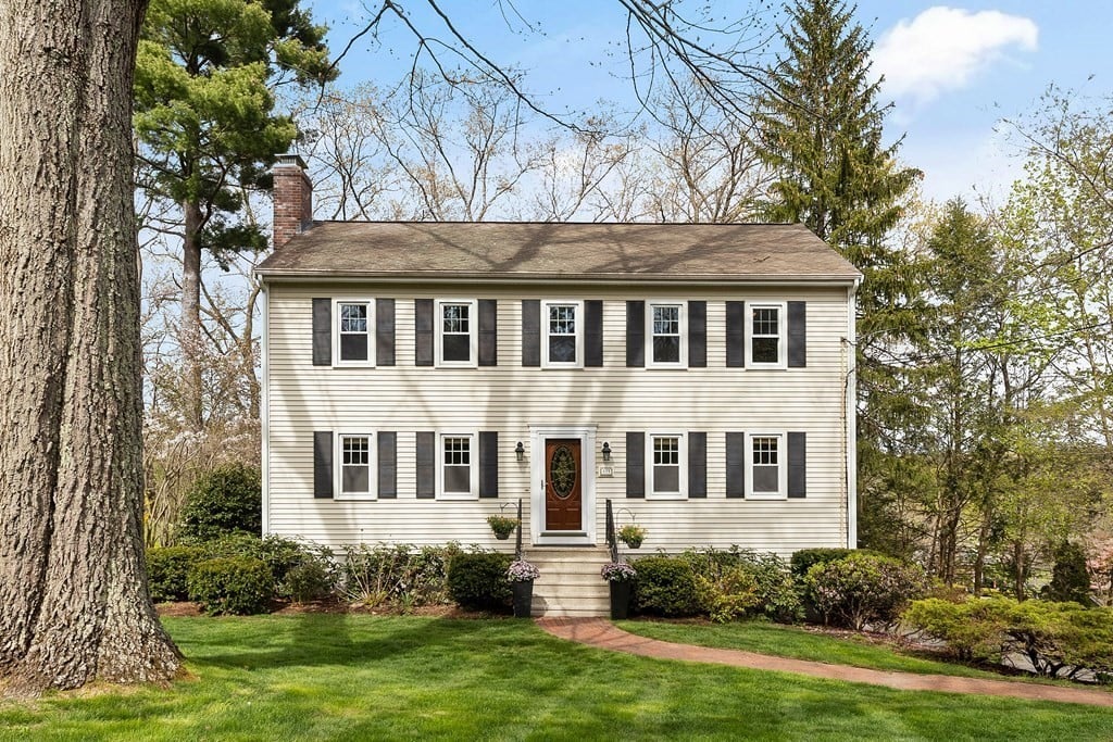 111 Worcester Ln