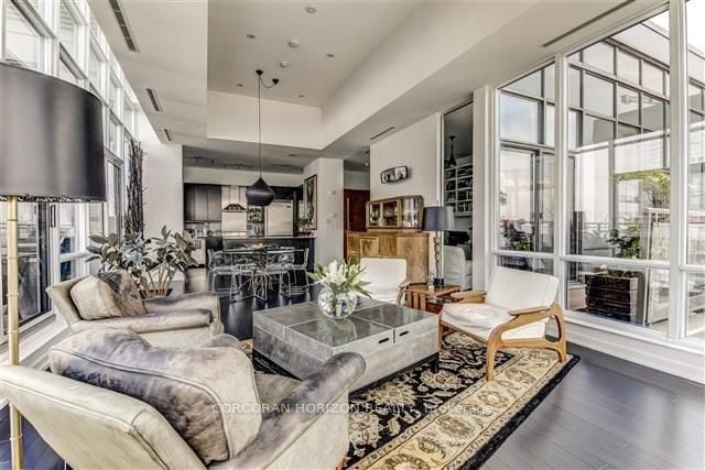 CITYPLACE PENTHOUSE 