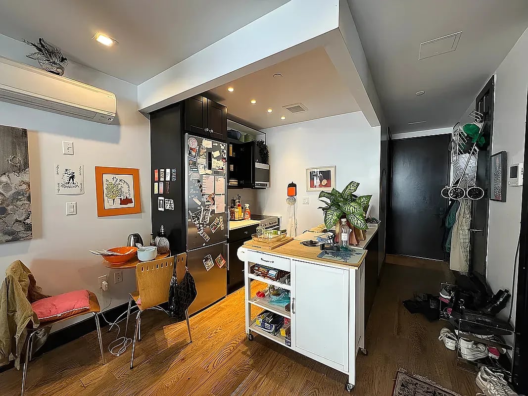 205 Central Ave 2A