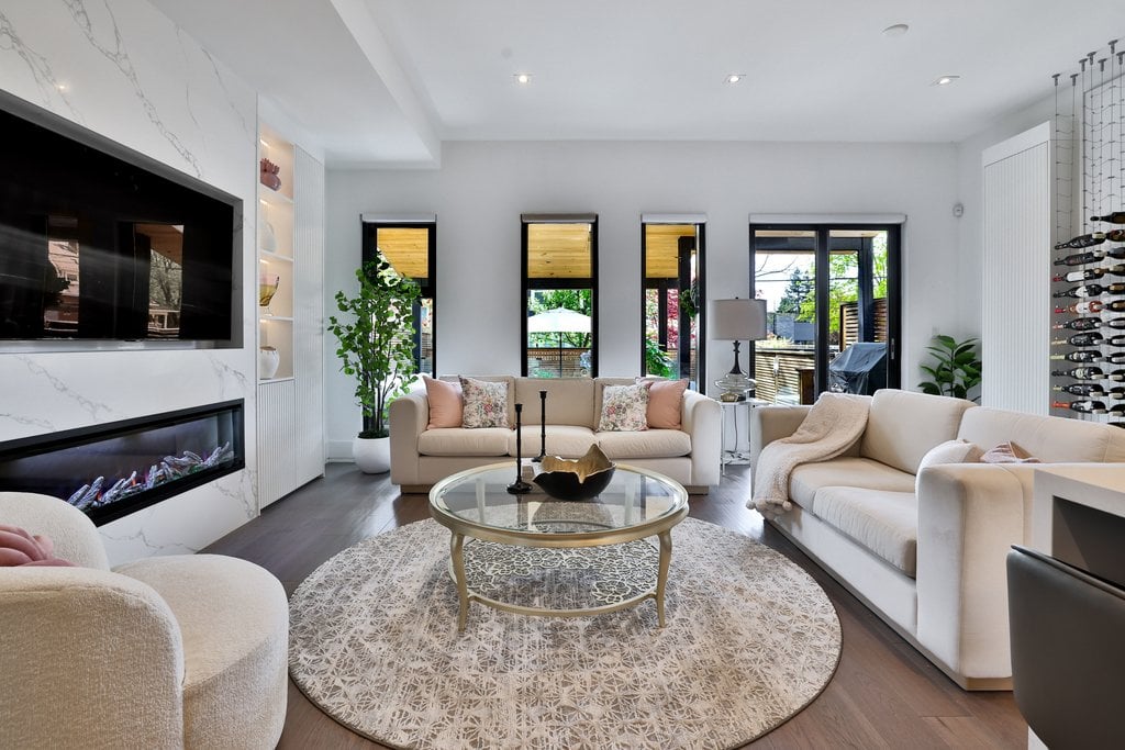 7B Iroquois Ave