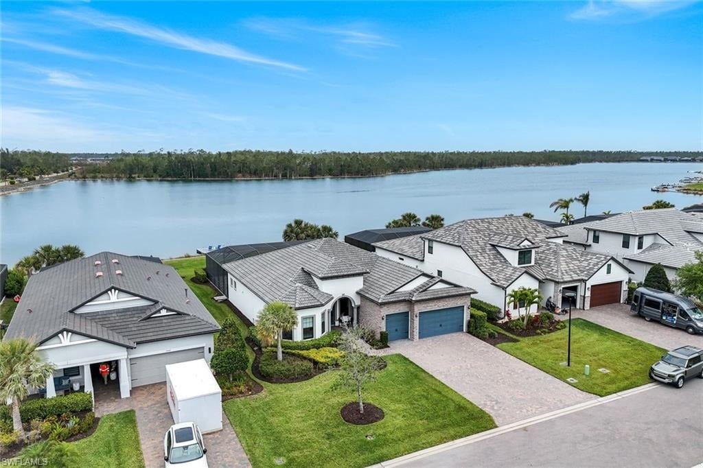 19009 Aqua Shore Dr