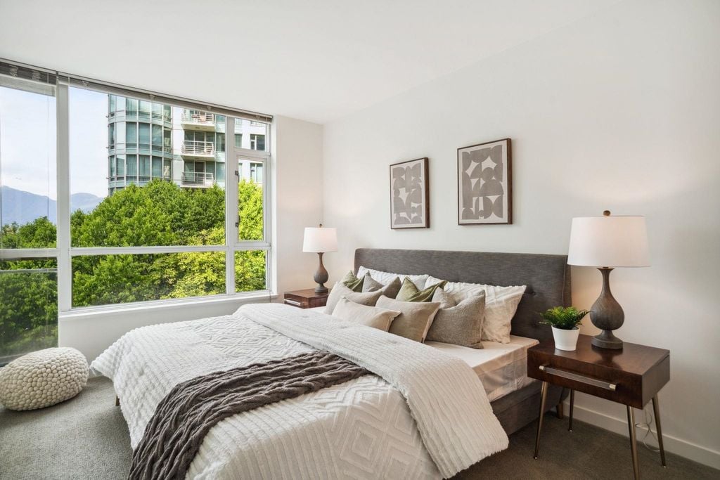 1478 W Hastings St, #400
