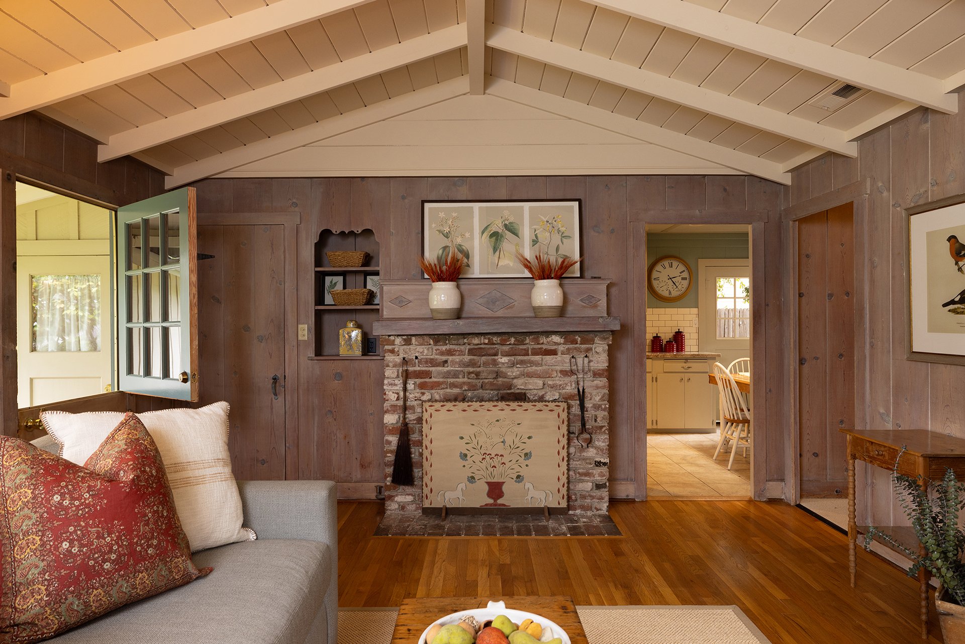 Carmel Cottage Living - Lincoln 3NE of 12th