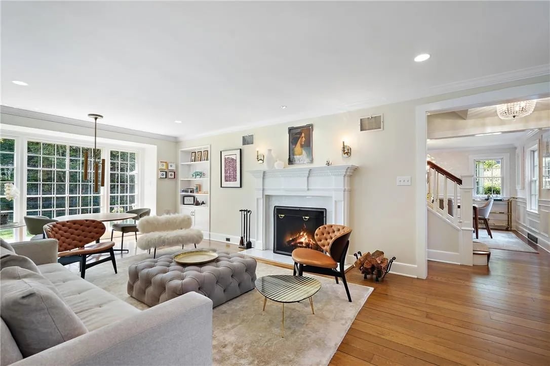 224 Old Colony Rd
