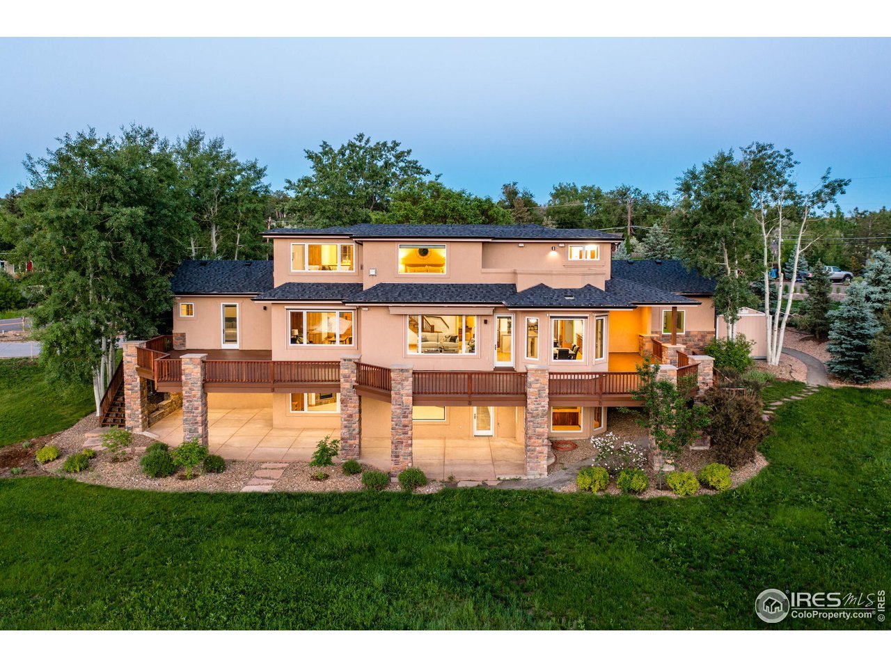 255 Barcelona Dr
