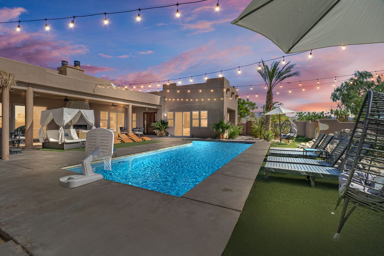 Desert Mountain View Escape