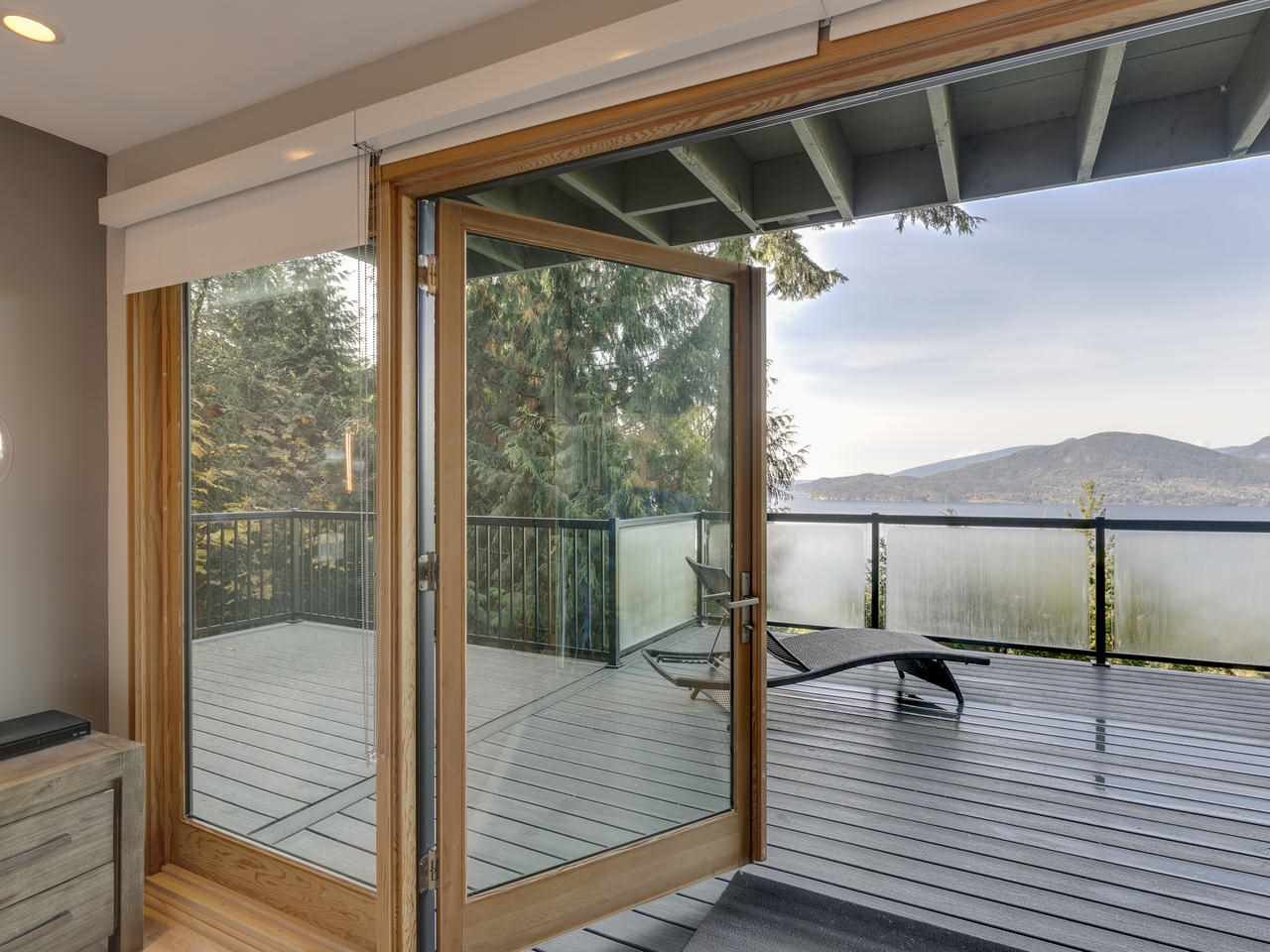 280 Mountain Dr