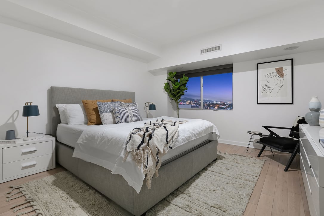 1155 N La Cienega Blvd #1006