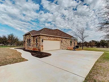 390 Teal Lane
