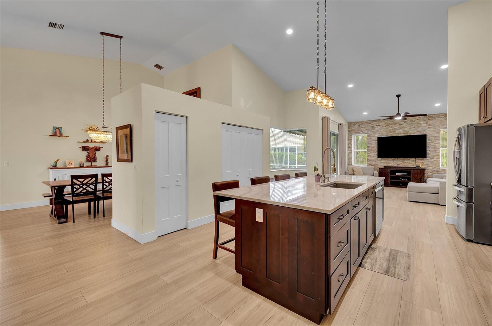 4995 NW 110th Ter CORAL SPRINGS, FL 33076