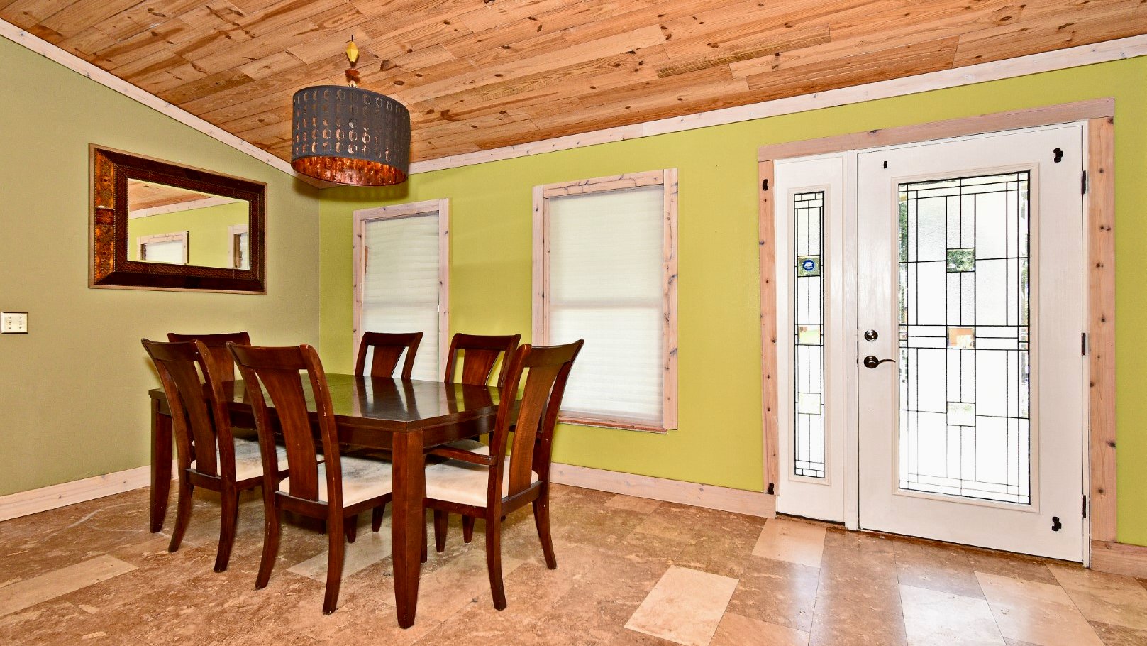 Three-Bedroom for Lease in Orlando's Bay Lakes Neighborhood
