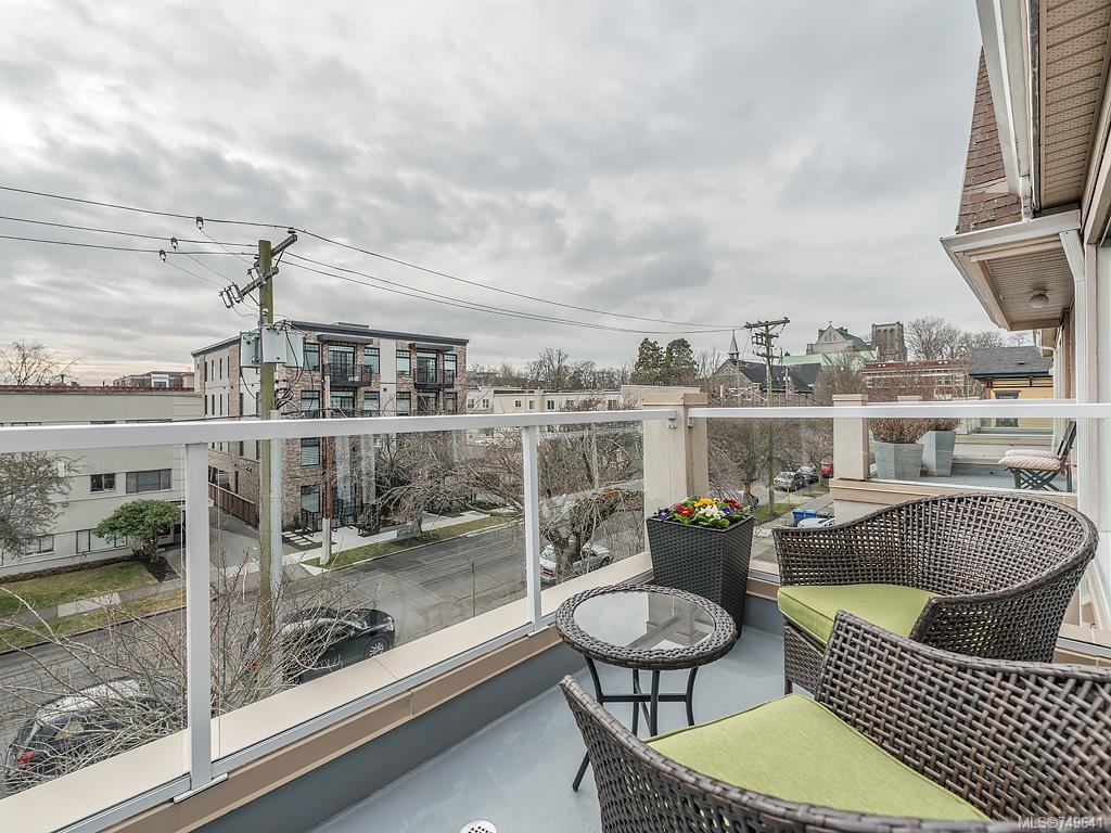 405-1014 Rockland Ave, Victoria