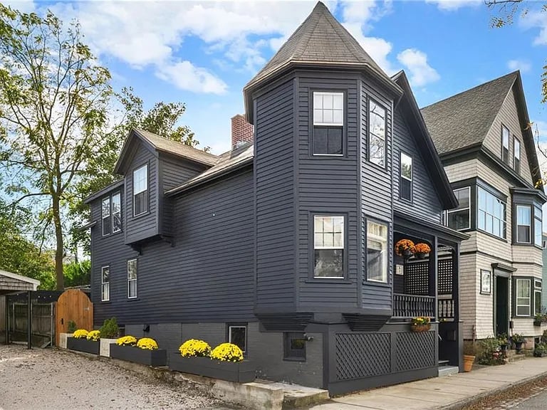 23 Mount Vernon St