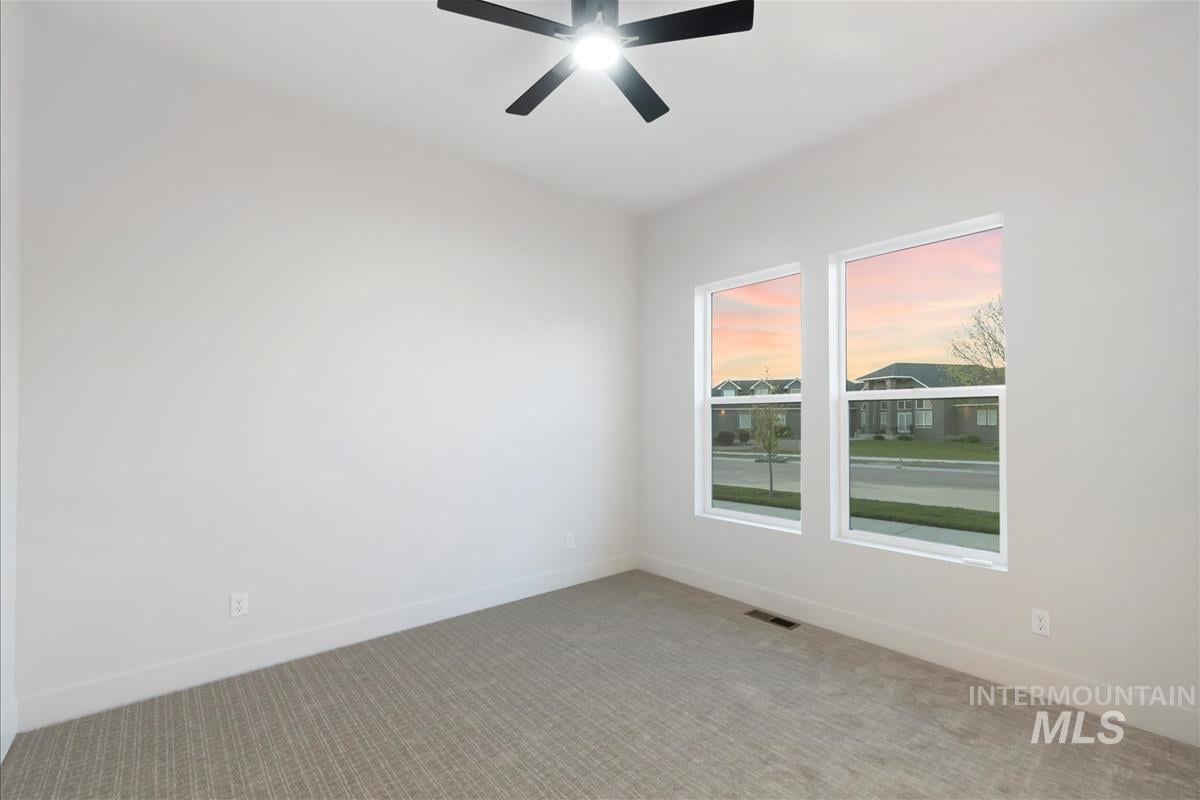 Exceptional New Build in the Star Foothills