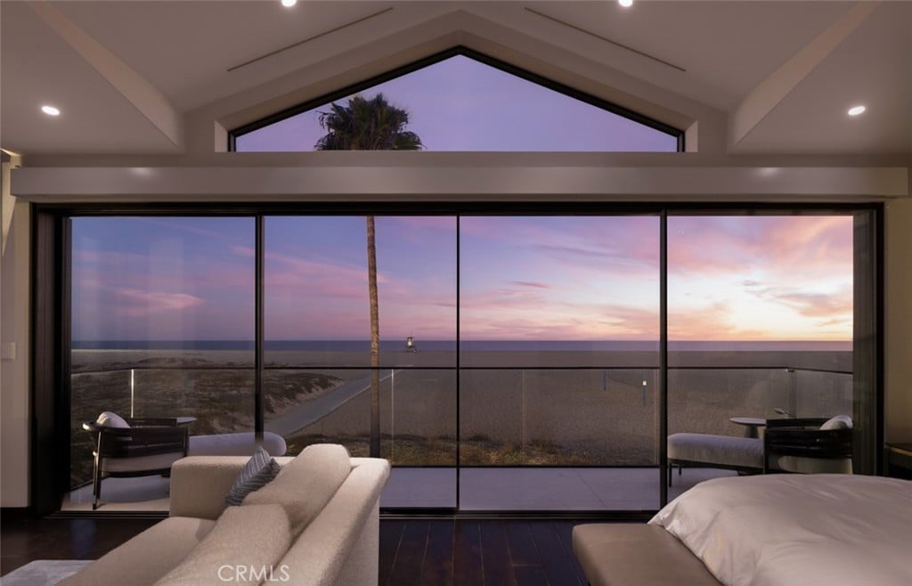 218 E Oceanfront