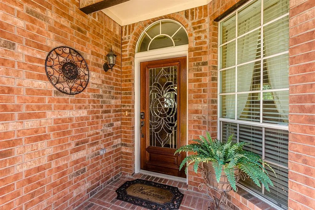 8039 Hidden Ter Dr