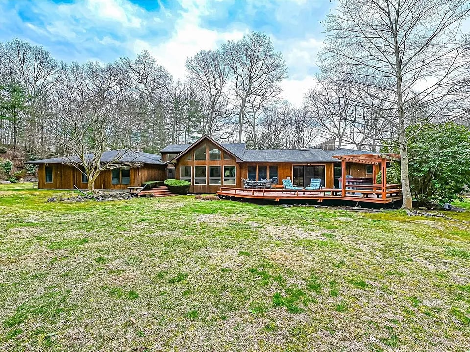 39 Timber Ridge Dr