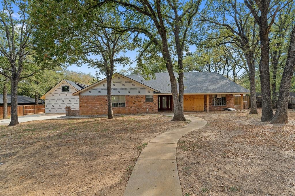 413 Live Oak Dr