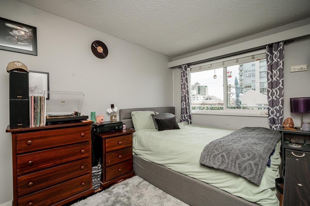 219-550 Royal Ave