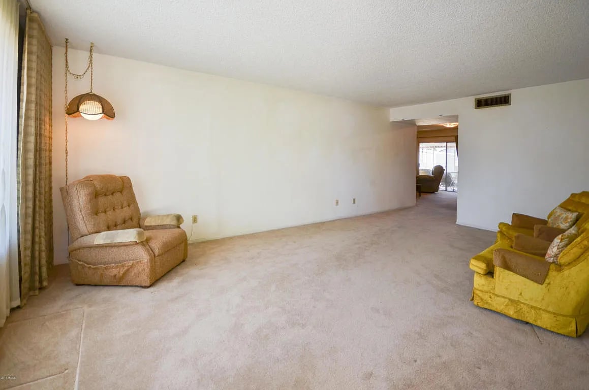 1316 E Bishop Dr