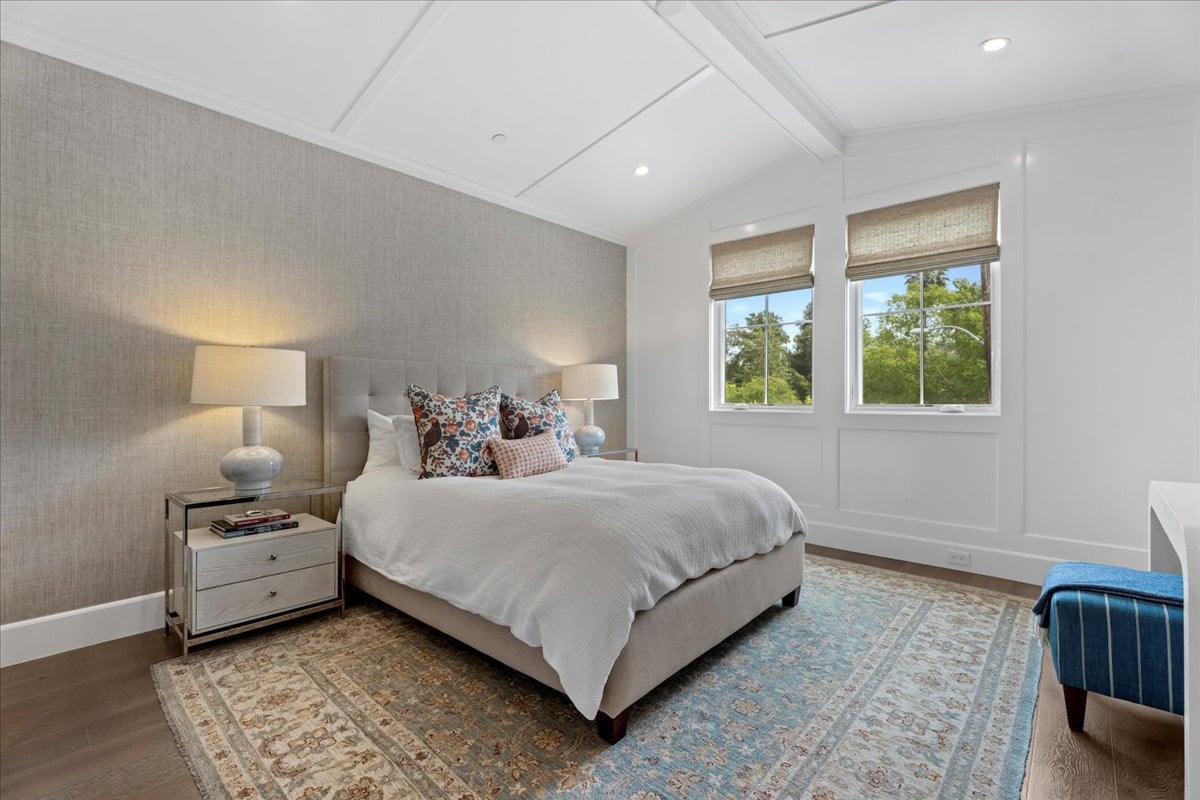 5 ★ 5 En Suite Luxe Stunner in Studio City
