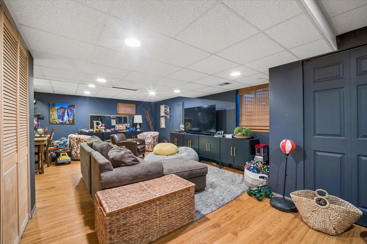 Stunning McHenry Oasis