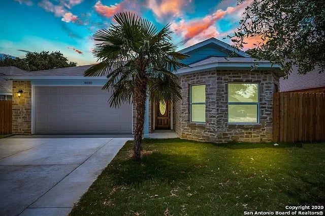 8230 Elm Glade