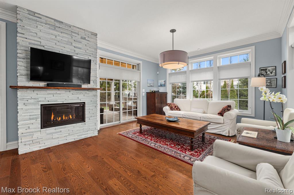 1170 Chesterfield Avenue